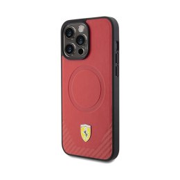 Ferrari Carbon Metal Logo MagSafe - Case for iPhone 15 Pro (Red)