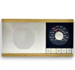 Radio Krystyna w drewnianej obudowie