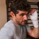Słuchawki Powerbeats Fit - bezprzewodowe douszne słuchawki sportowe - pomarańczowa iskra